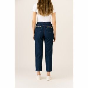 Fabulosity | Y2K Bejeweled Bedazzled Embellished Dark Wash Cropped Ankle Jeans